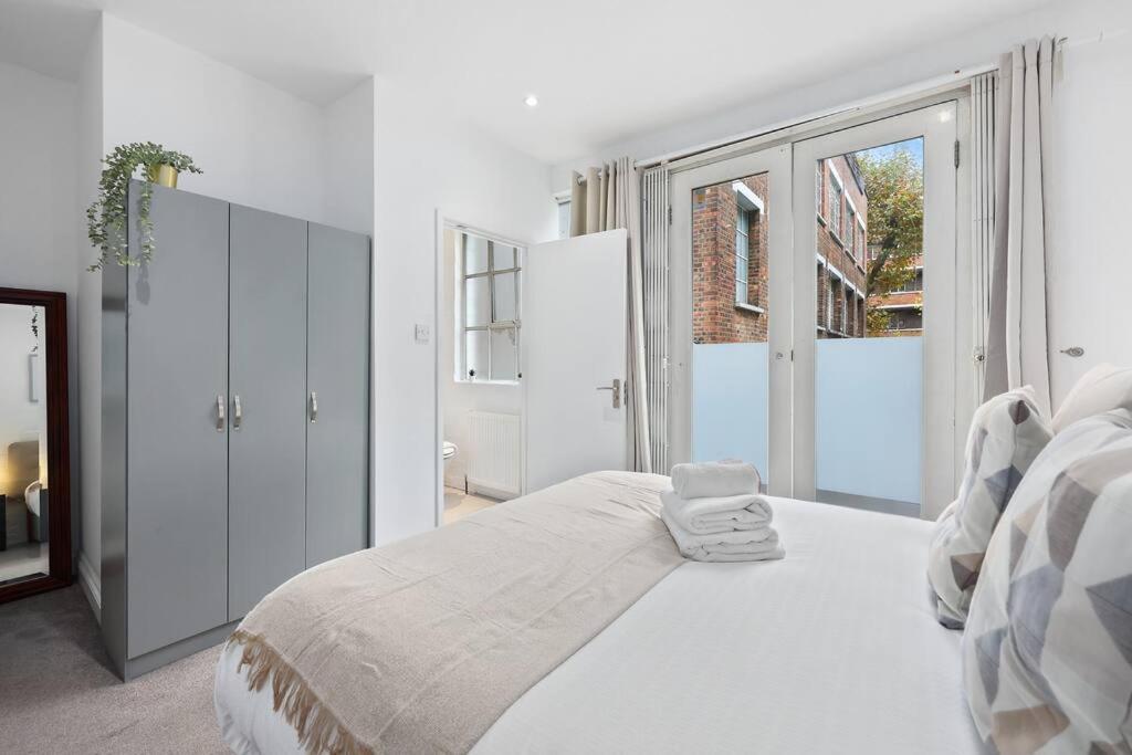Two-bedroom Short Term & Flexible Renting Hackney With Free Wifi And Roof Terrace! Londres